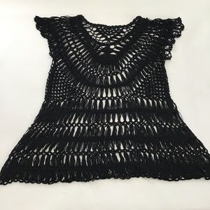 S - Twelve women M Crochet black cover top